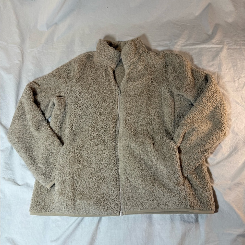Uniqlo Taupe Teddy Fleece Jacket